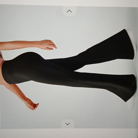 N Halara. Crossover High Waisted Back Pocket Super Flare Leggings - Picture 5 of 5